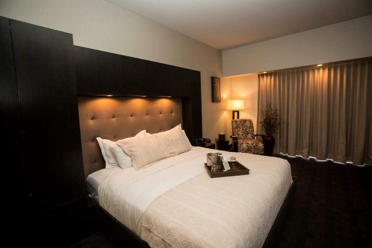 The Catfish Bend Inn & Spa Burlington Exteriör bild